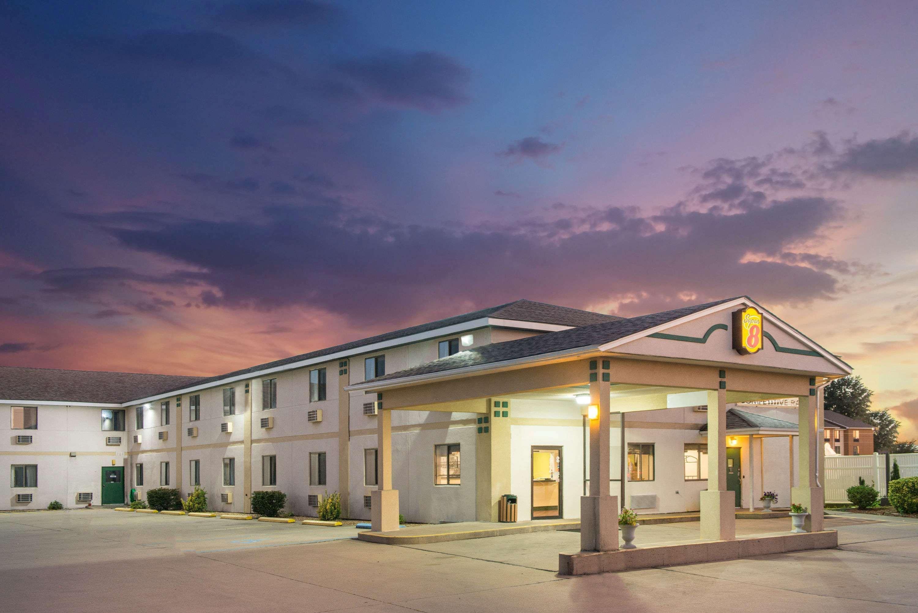 Hotel Super 8 by Wyndham Sikeston/Miner Area Exterior foto